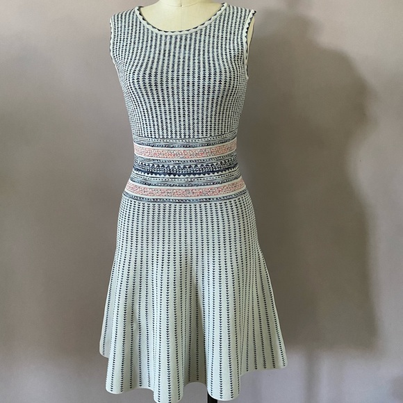 BCBGMaxAzria Dresses & Skirts - BCBG Max Azaria Wilma dress with flared skirt NWT